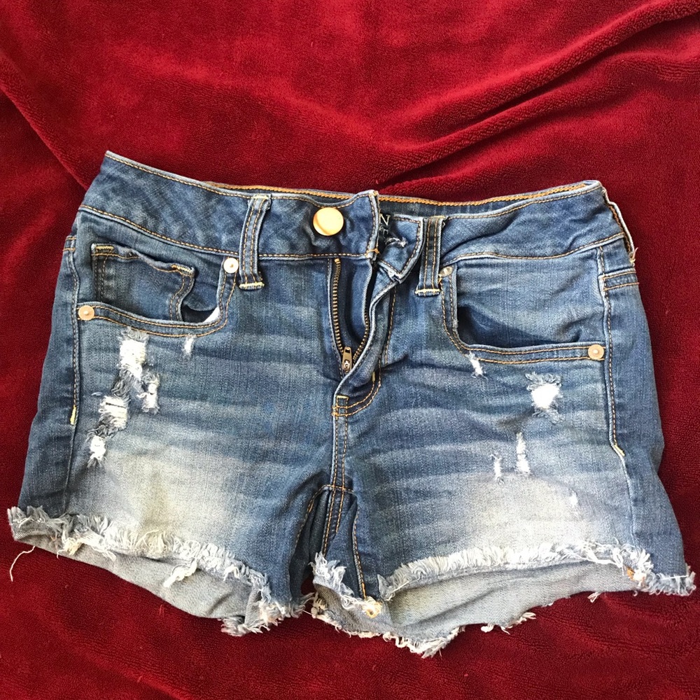 American Eagle distressed shorts